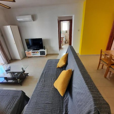 Large Apt 2 Bedrooms Sea View & 2 Balconies Lárnaca Exterior foto