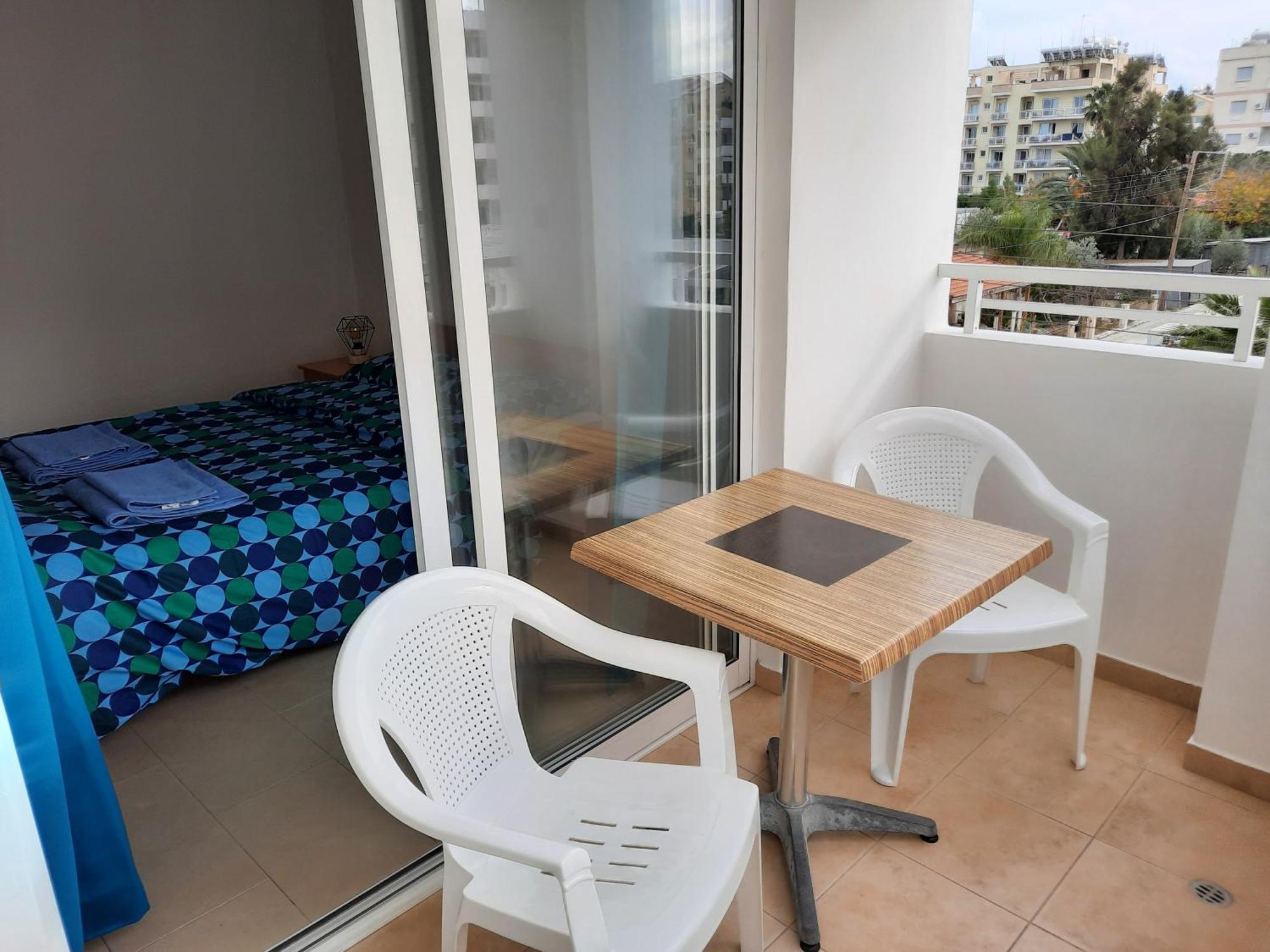 Large Apt 2 Bedrooms Sea View & 2 Balconies Lárnaca Exterior foto
