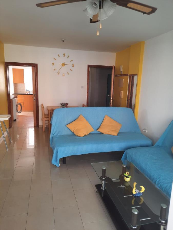 Large Apt 2 Bedrooms Sea View & 2 Balconies Lárnaca Exterior foto