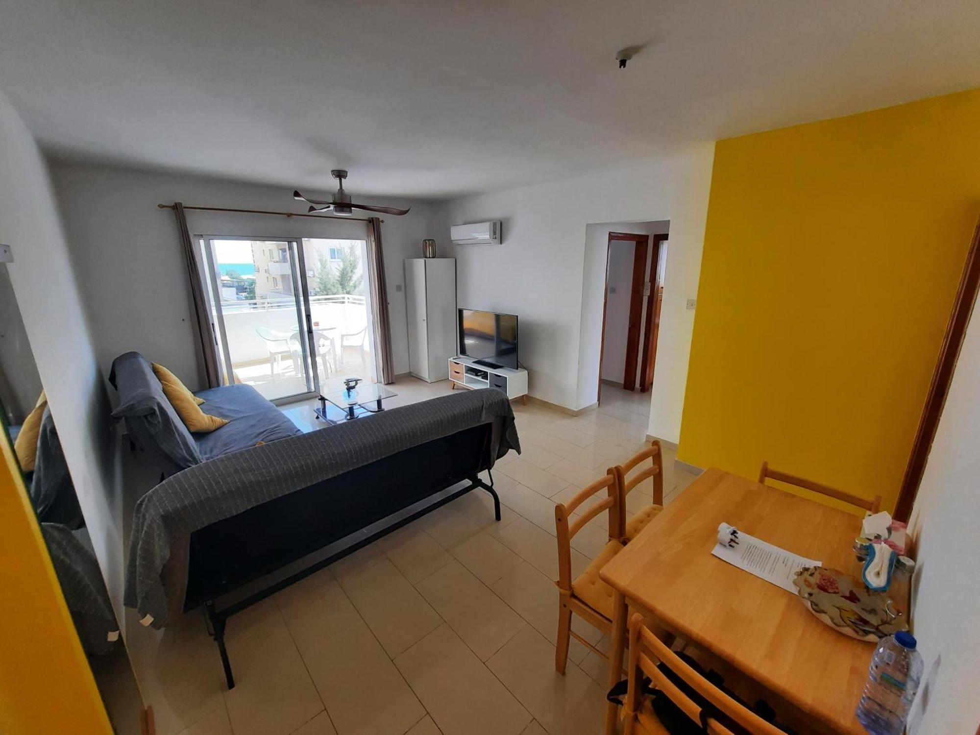 Large Apt 2 Bedrooms Sea View & 2 Balconies Lárnaca Exterior foto