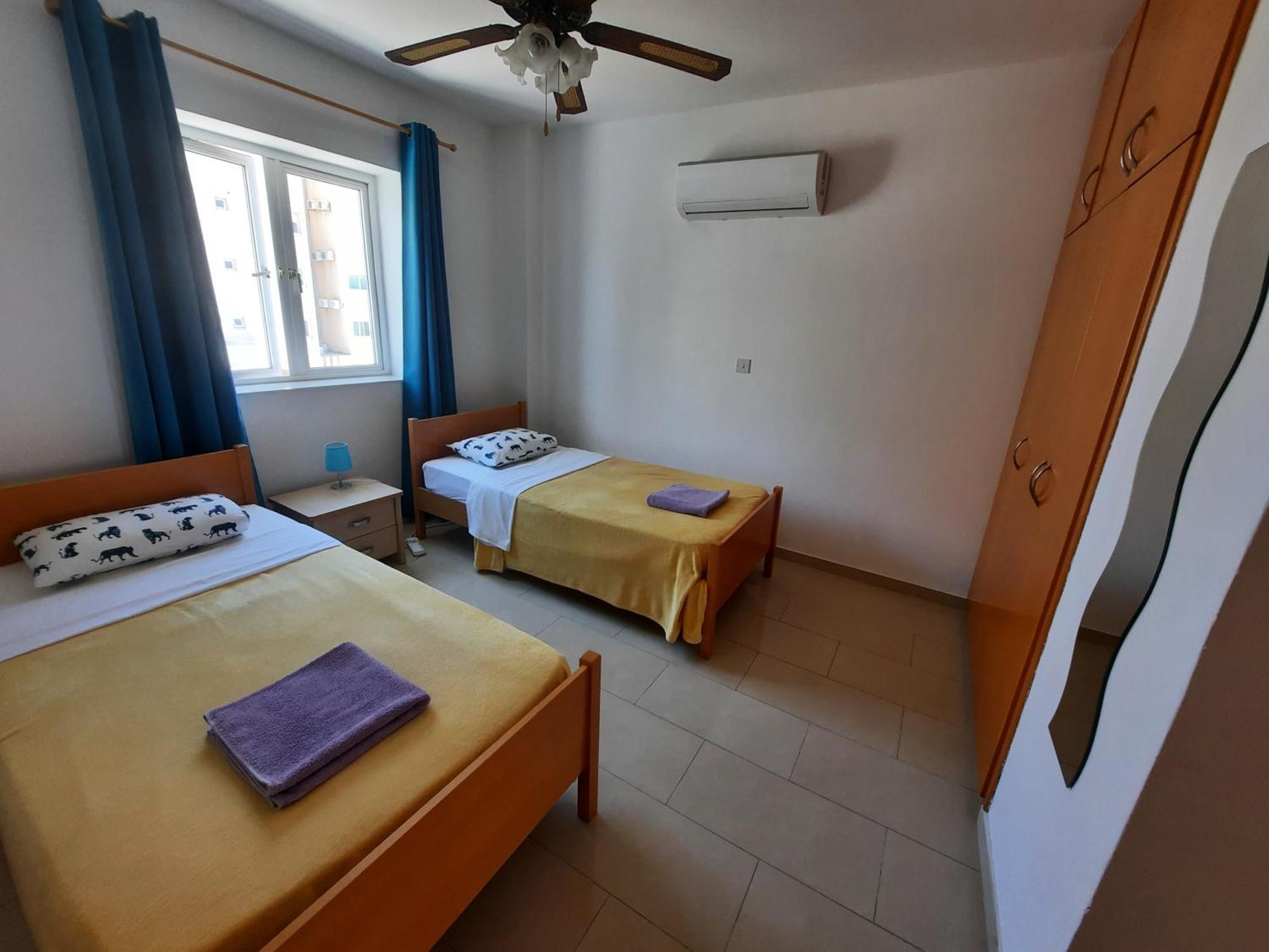 Large Apt 2 Bedrooms Sea View & 2 Balconies Lárnaca Exterior foto